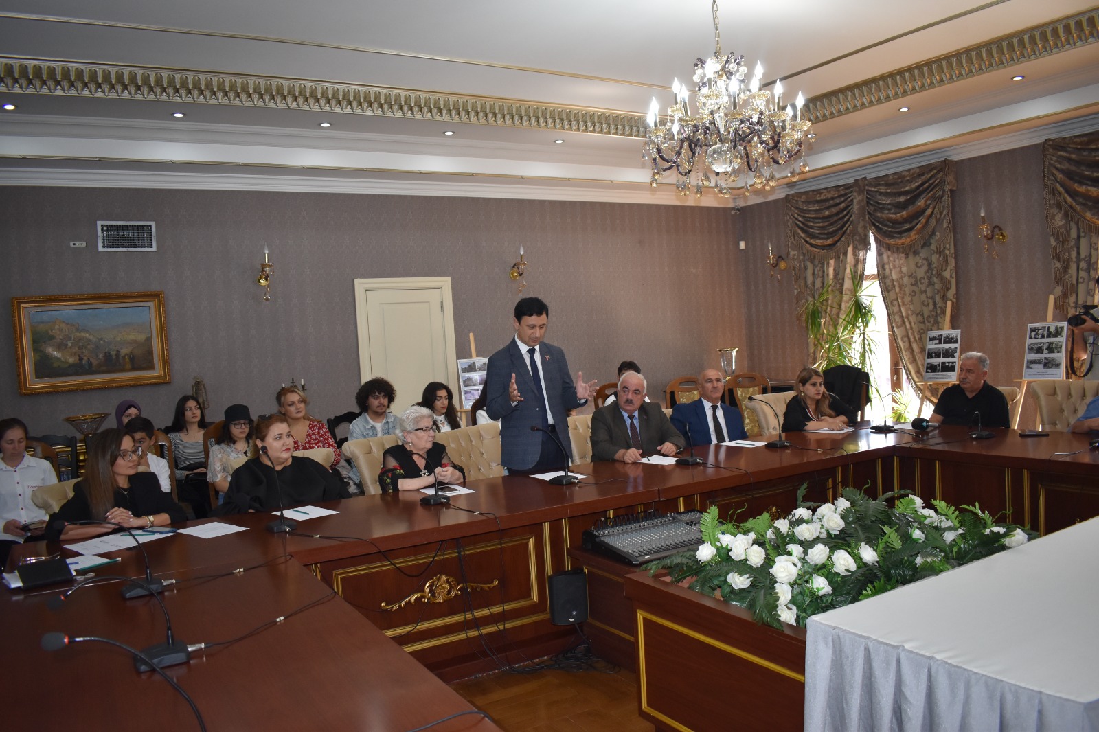 Tbilisidə Qərbi Azərbaycana qayıdışla bağlı toplantı